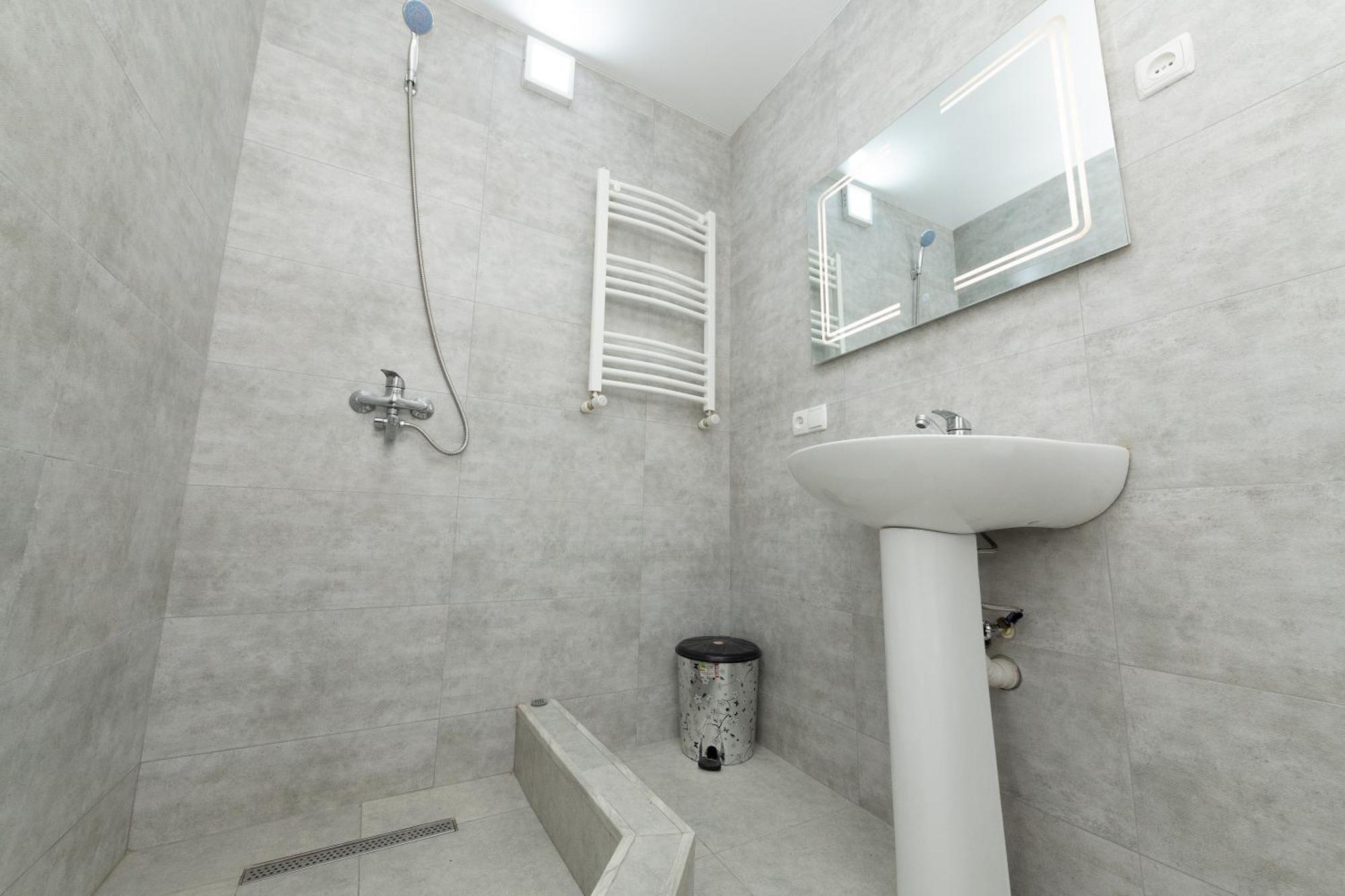 Anna'S Guest House Gori Luaran gambar