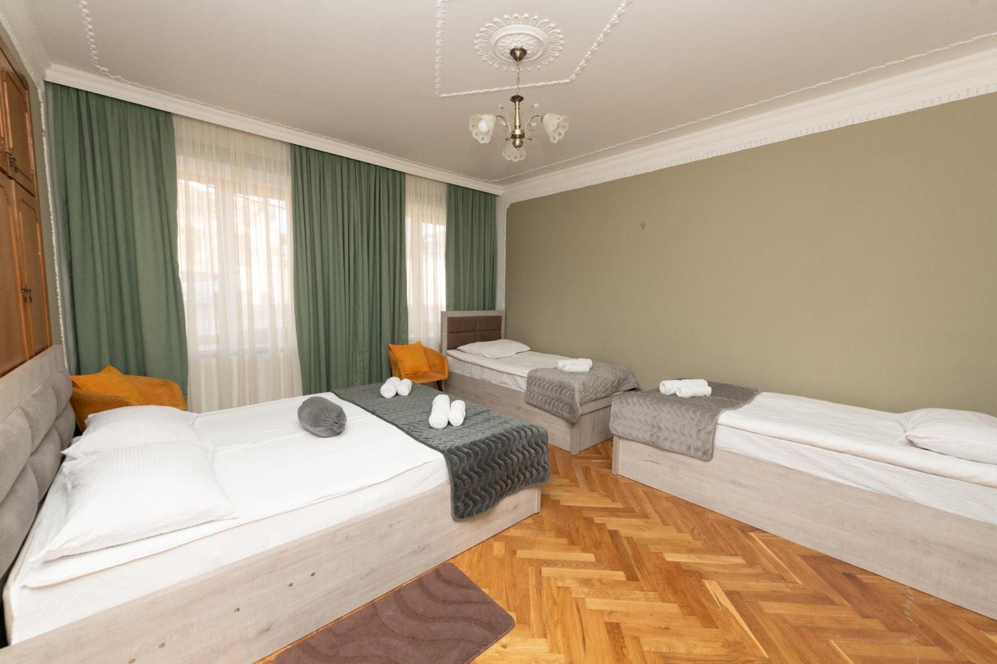 Anna'S Guest House Gori Luaran gambar