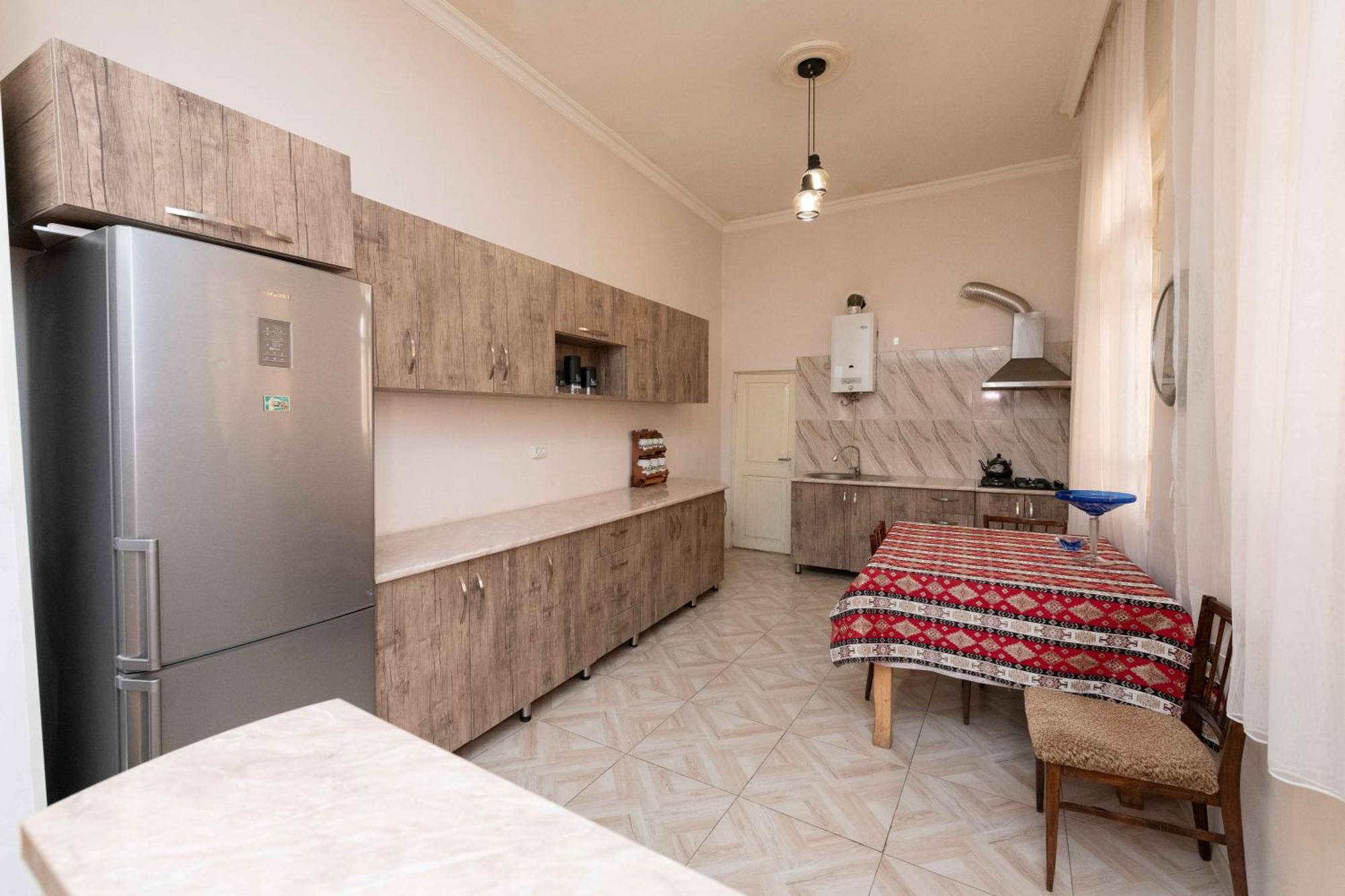 Anna'S Guest House Gori Luaran gambar